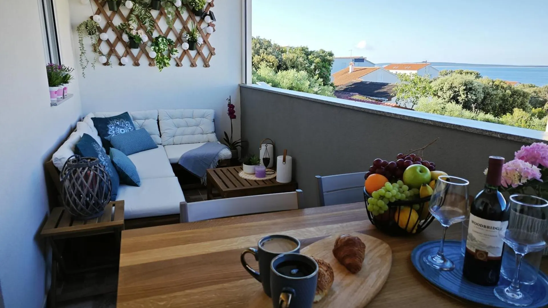 Relax Mandre 200M From The Beach Sea View Apartment